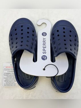 Sperry Kids Navy Perforated EVA Slip-On Clogs YBVN44616-TTJ size US 9M NWOB